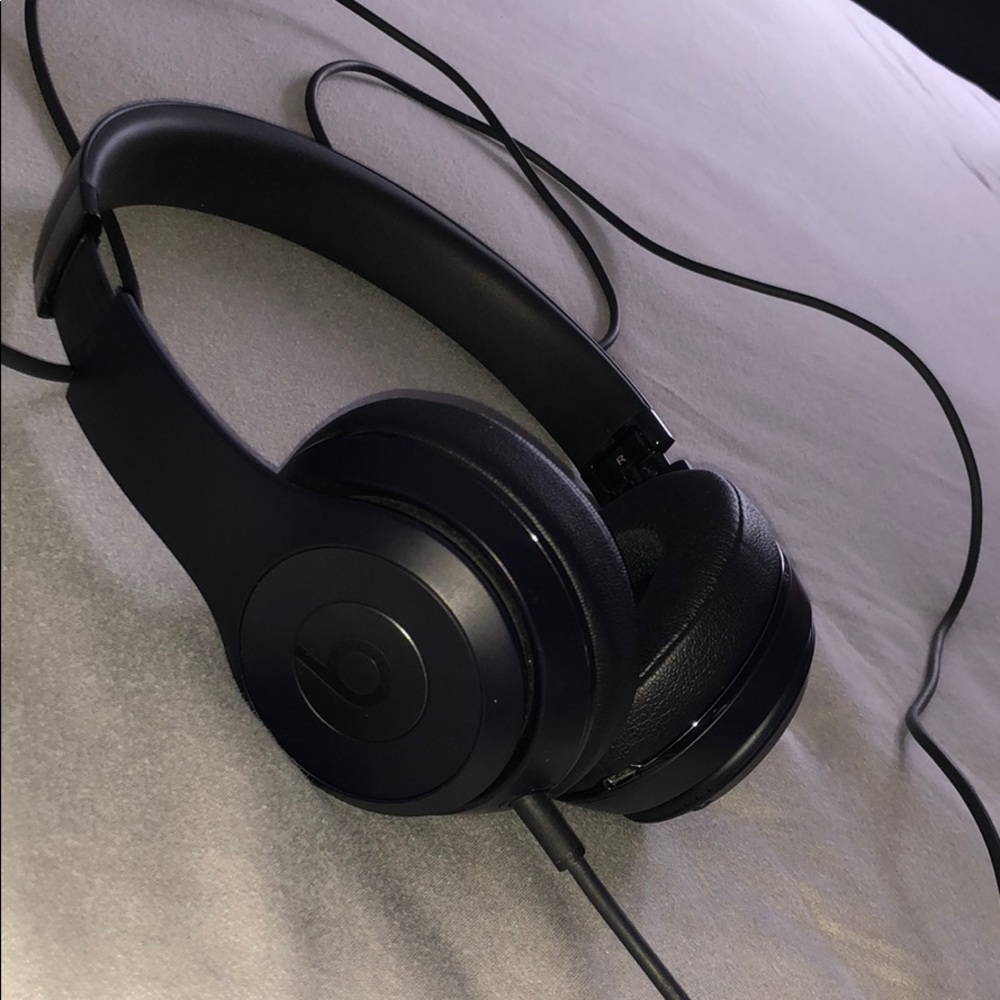 Beats Solo 3 Wireless Headphones